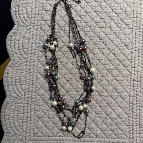 Multi Strand Chain/Faux Pearl Necklace Gunmetal Gray White Brown Costume Jewelry - Picture 3 of 4